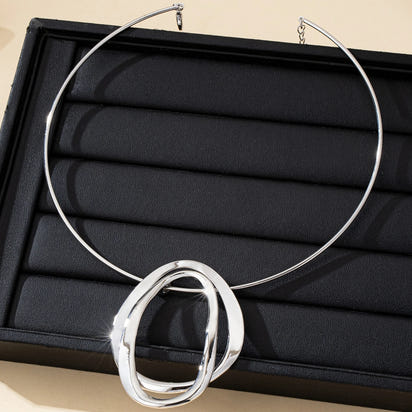 A Punk Elegant Women's Collar, Wrought Iron Geometric Collar, a Must-Have Necklace for Banquet Parties, Festivals and Daily Trend